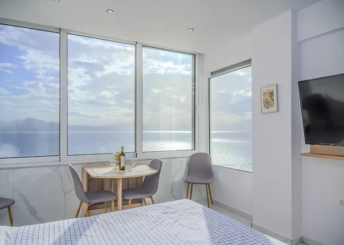 Ble Atlas * Loutráki